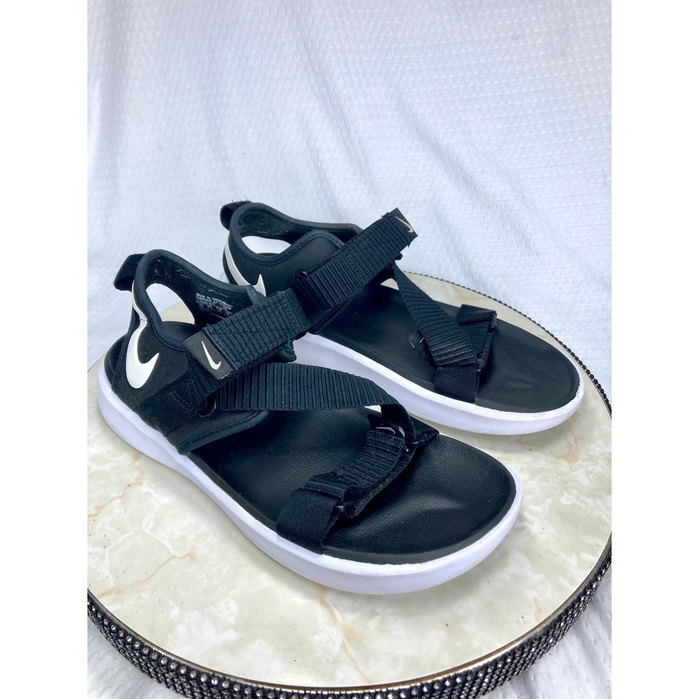 Nike Vista Strappy Sport Casual Sandals Women 10 Black White Adjustable Outdoor - Picture 2 of 14